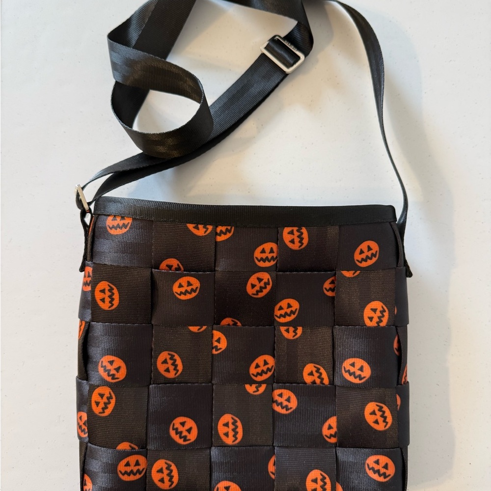 Harveys Brown & Orange Woven Pumpkin Crossbody Bag - Picture 2 of 4